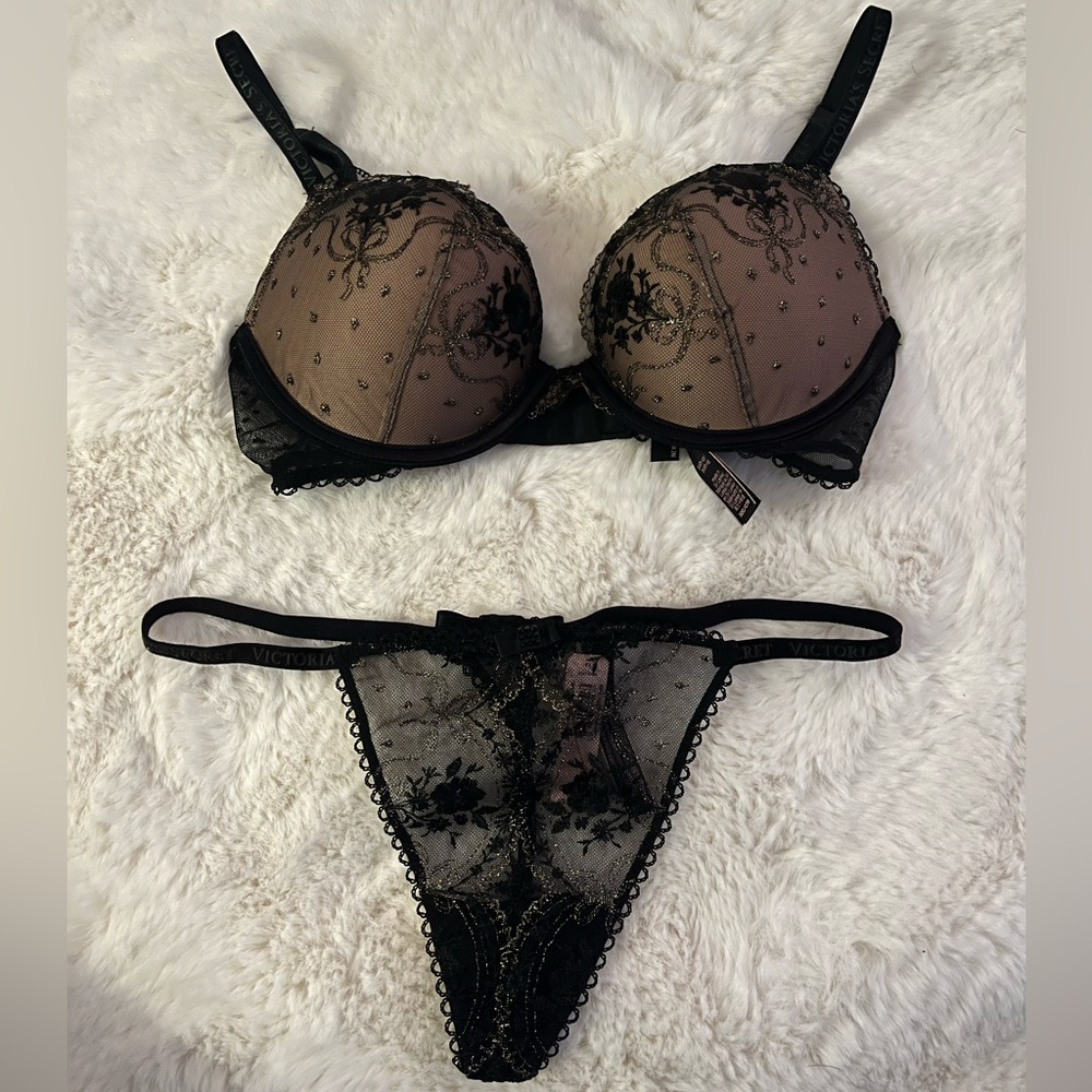 Victoria’s Secret very sexy embroidered push-up bra and panty SET